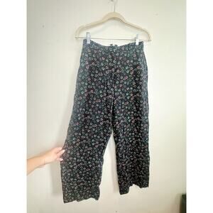 Stockholm Atelier & other stories paisley print pants. Size 4